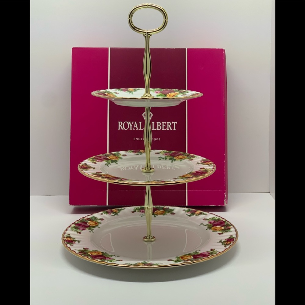 Royal Albert- Old country Roses cake stand 3- Tier